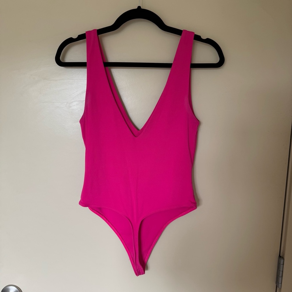 Babaton Aritzia hot pink bodysuit plunge neckline - Picture 2 of 3